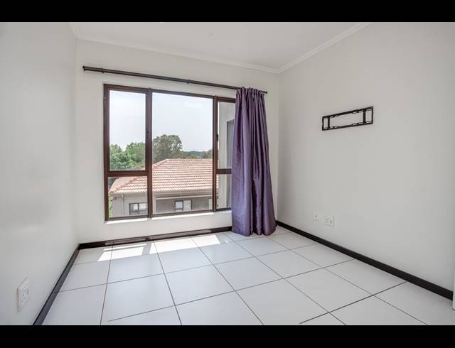 1 BEDROOM APARTMENT FOR SALE IN LONEHILL